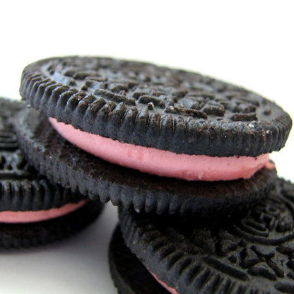 Oreo Strawberry Creme (100g)